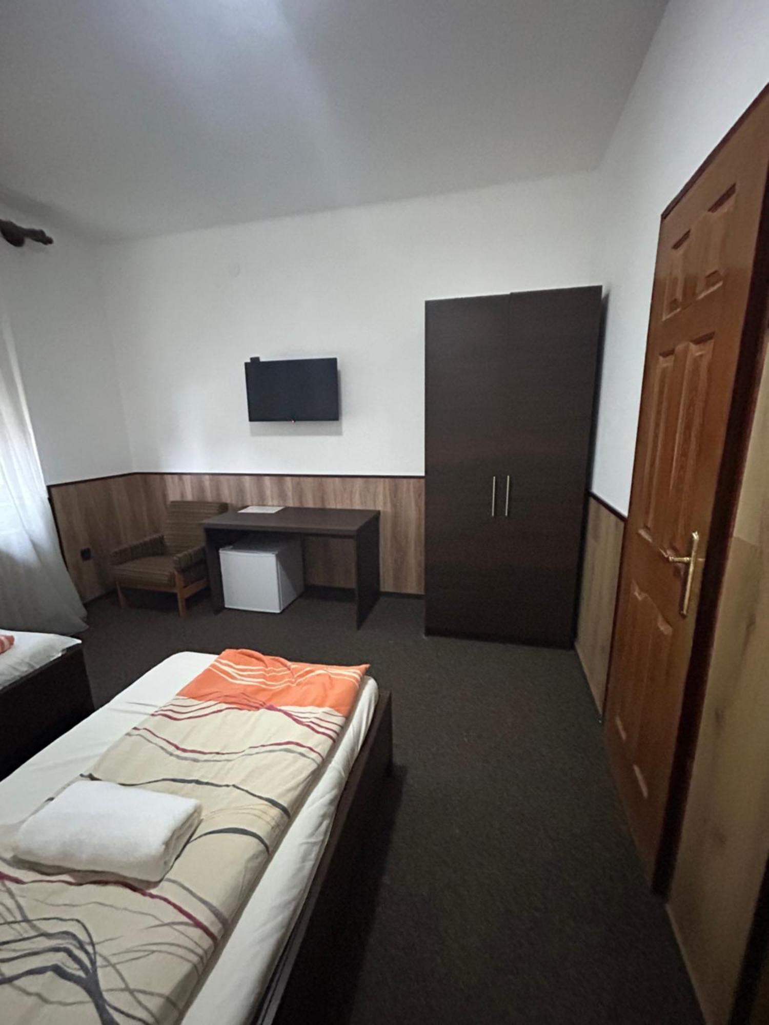 Rozsakert Panzio Hotel Nyíregyháza Екстериор снимка