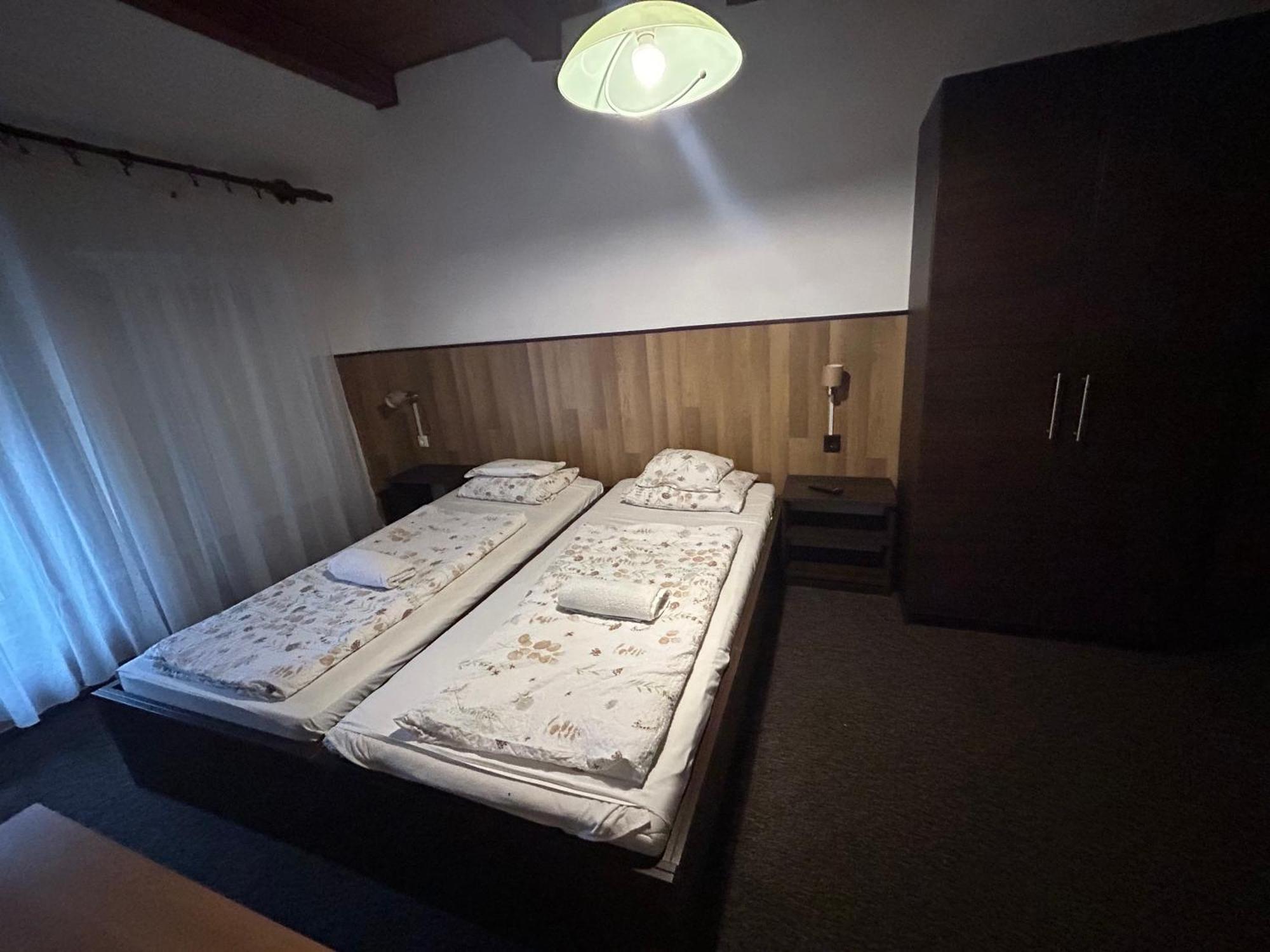 Rozsakert Panzio Hotel Nyíregyháza Екстериор снимка