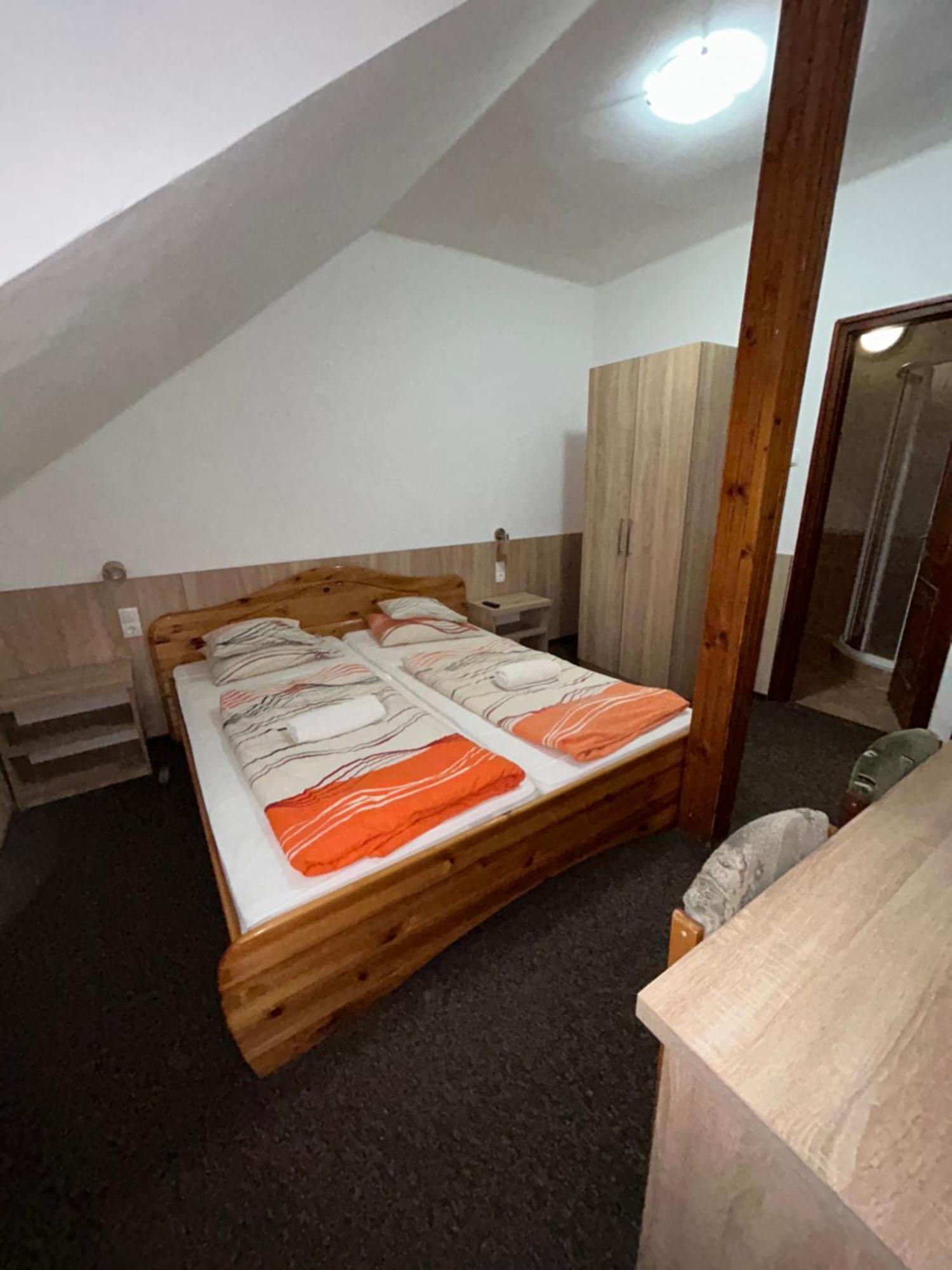 Rozsakert Panzio Hotel Nyíregyháza Екстериор снимка