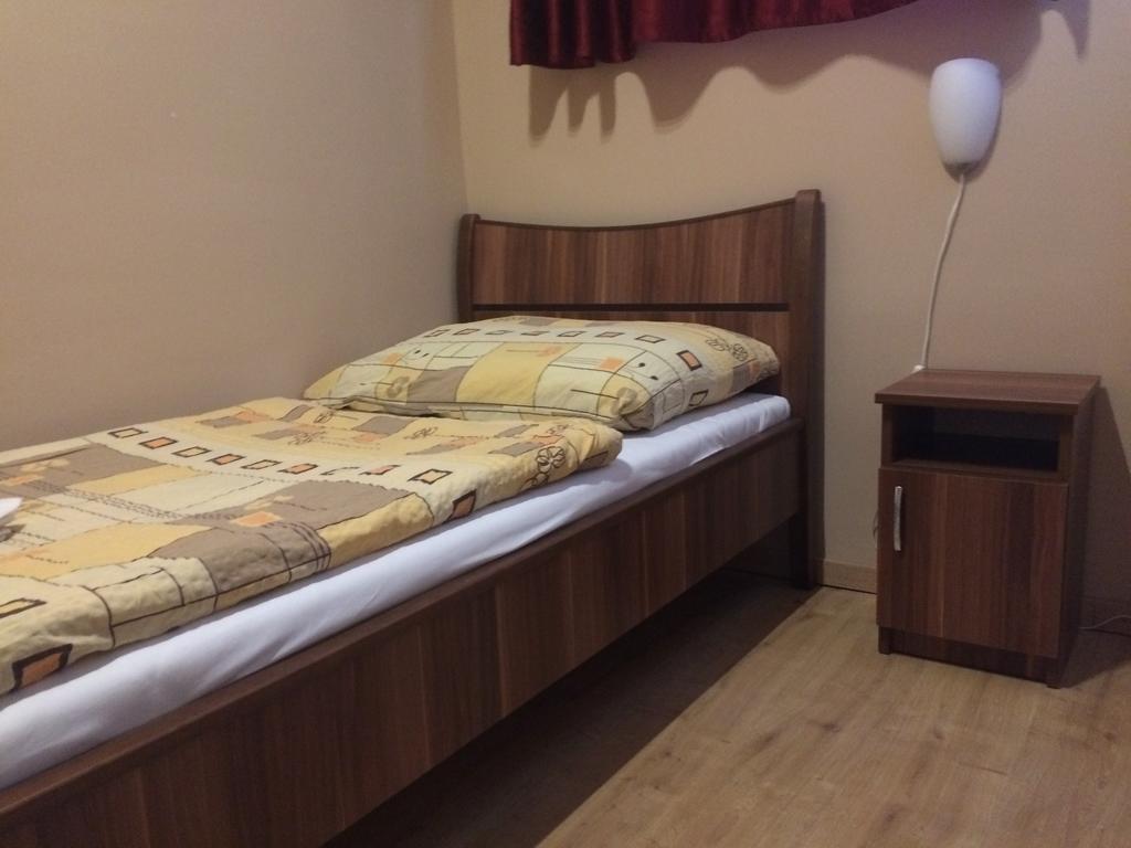 Rozsakert Panzio Hotel Nyíregyháza Екстериор снимка